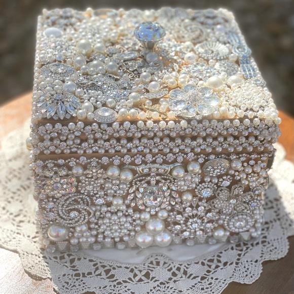 Frosted in Gems Keepsake Box - Picture 9 of 12